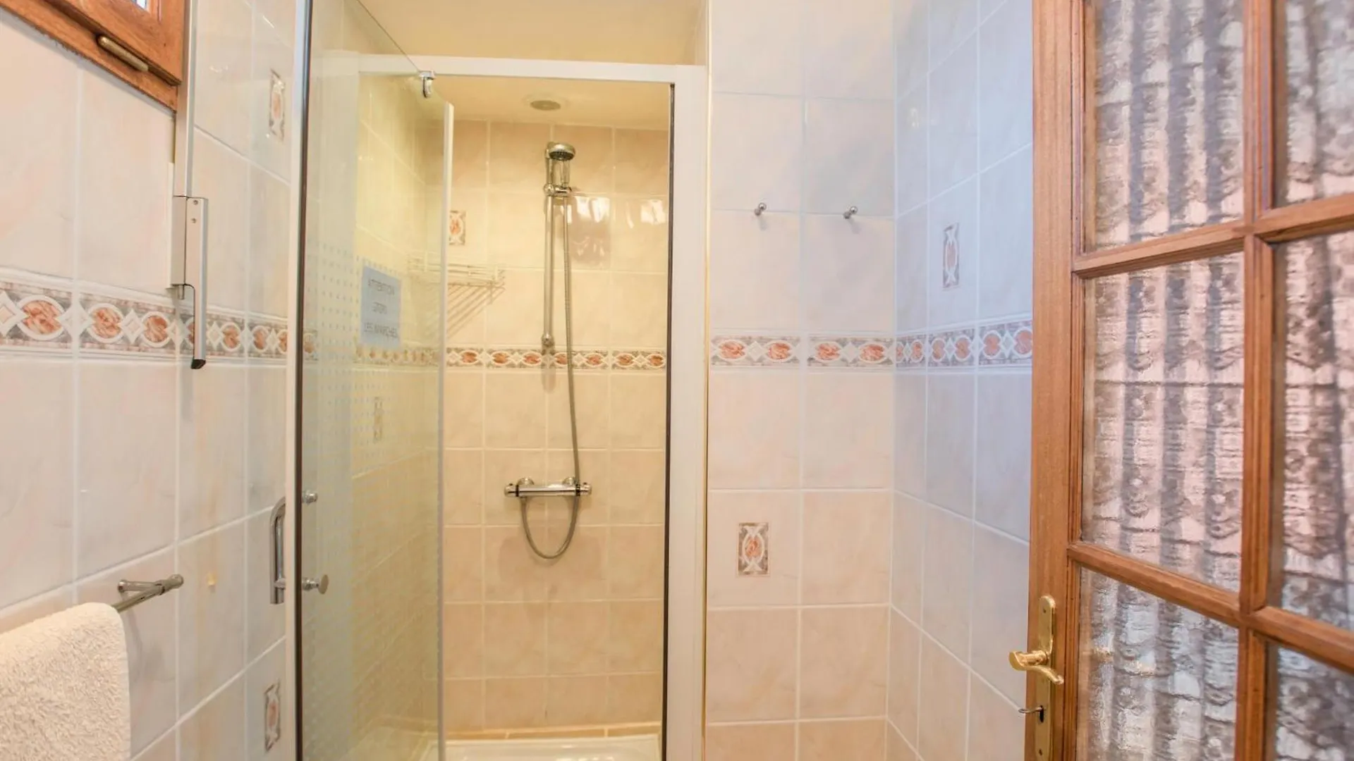 La Tour Villa Roquecor Nyaraló